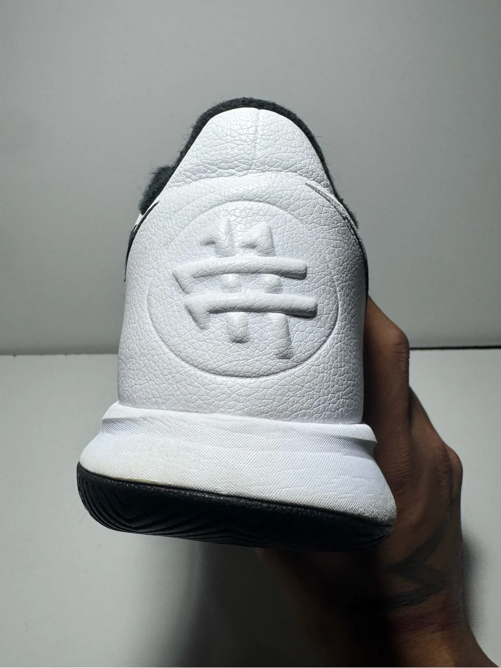 Nike Kyrie Flytrap 3 “White Cool Grey” Men’s Size 7.5